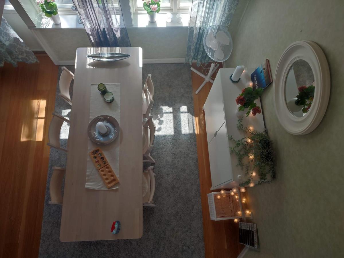 Villa I Norrtaelje Екстериор снимка