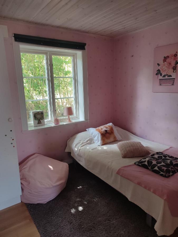 Villa I Norrtaelje Екстериор снимка